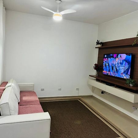 فيلا Casa Compacta Com Piscina غوارويا المظهر الخارجي الصورة